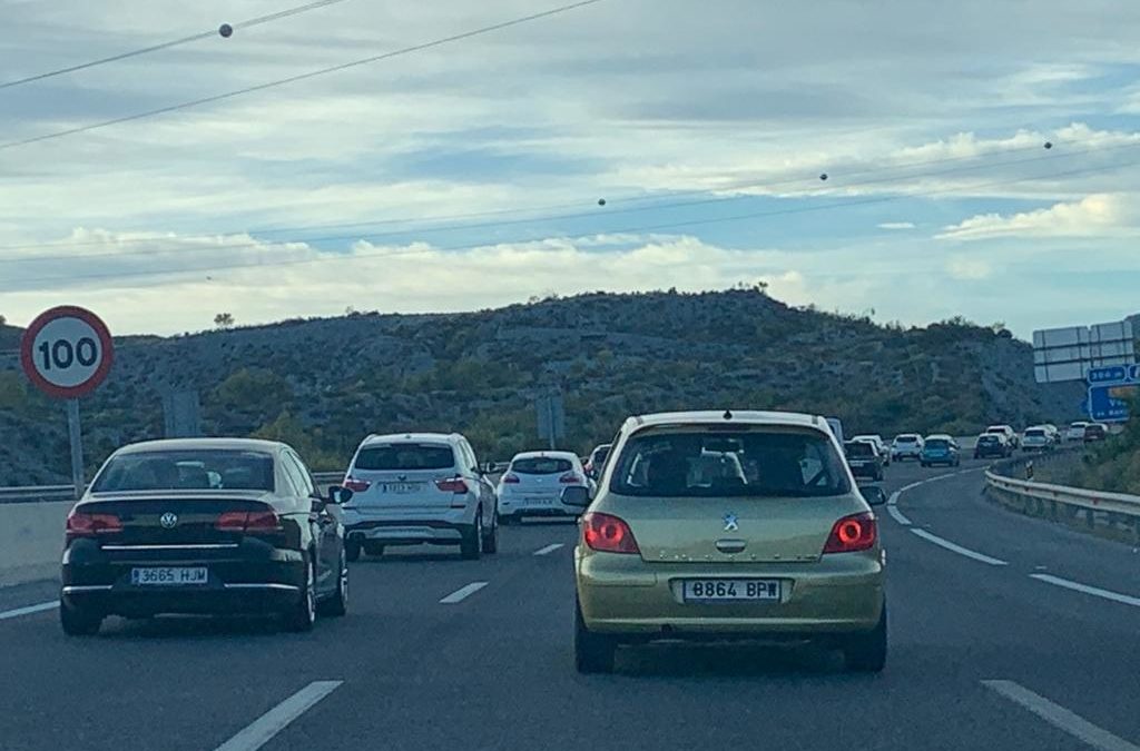 Tráfico habilitará un tercer carril para la vuelta de la playa los domingos