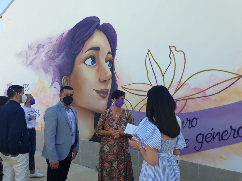 mural violencia de género instituto rivera de fardes purullena ganada