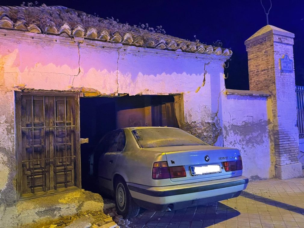 Accidente coche carretera antigua de málaga - Foto Celia