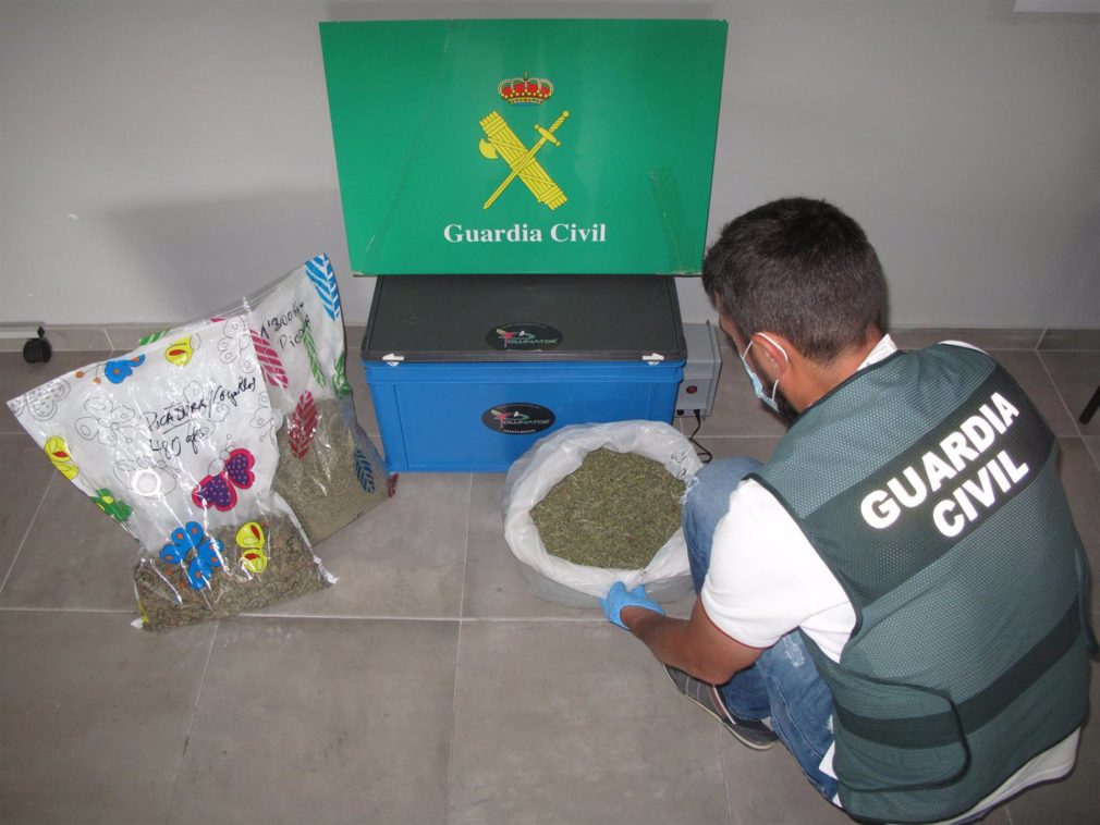 Granada.- Sucesos.- Intervenidos más de diez kilos de marihuana en dos operaciones en Atarfe e Híjar