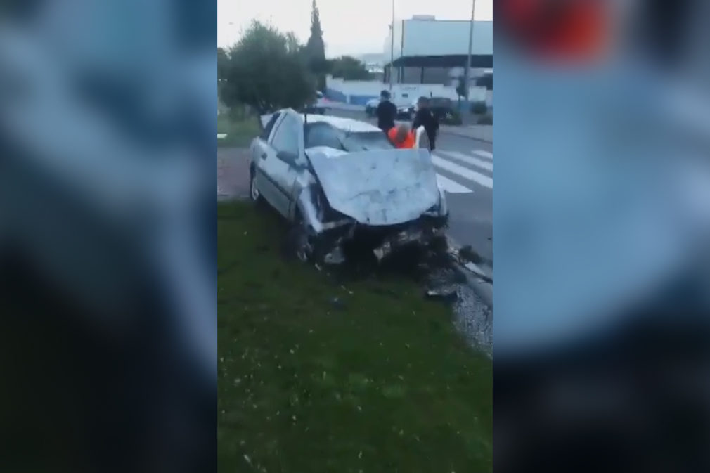 FOTO ACCIDENTE COCHE (1)