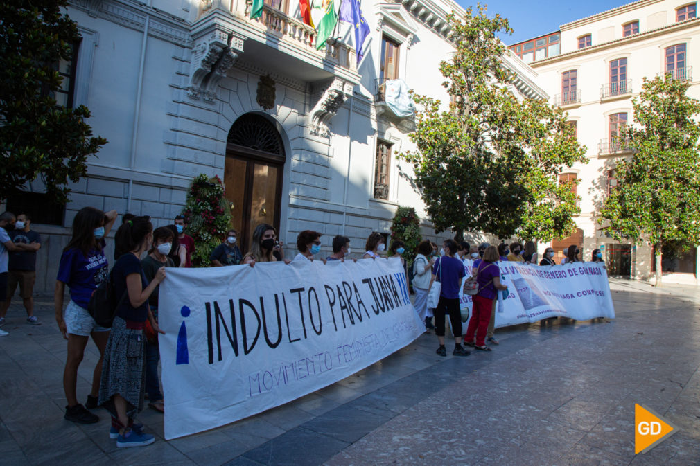 FOTOS Nueva concentración en Granada en apoyo a Juana Rivas - Javi Gea-2