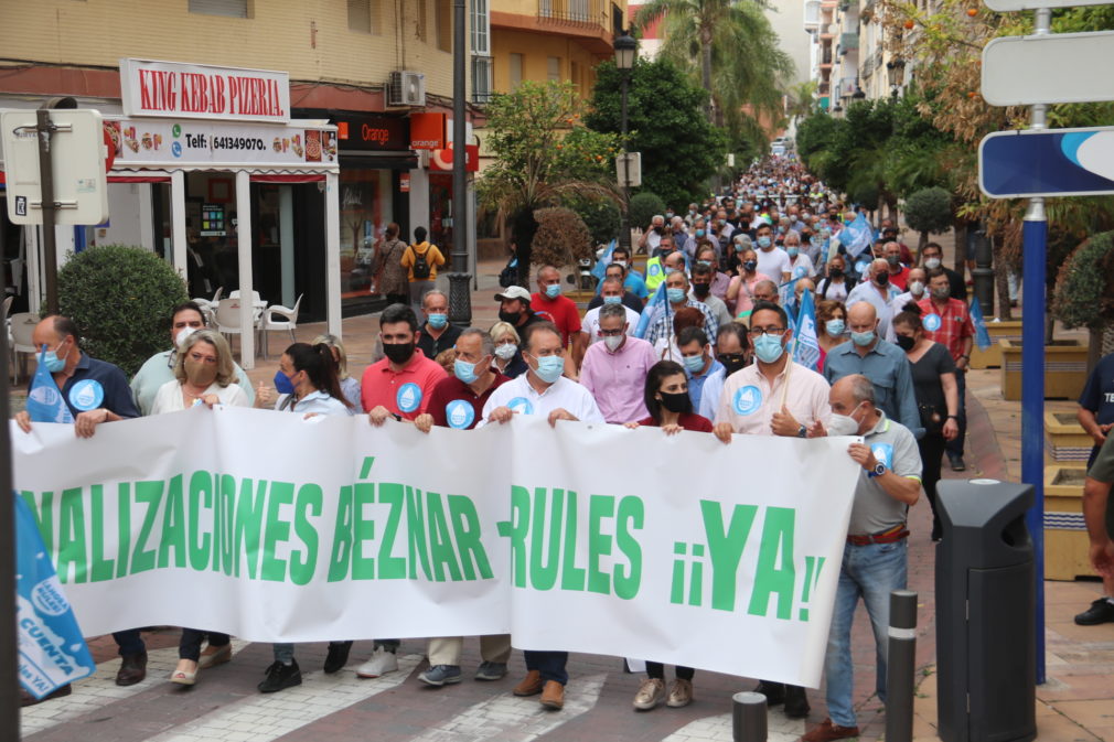 Manifestación Almuñécar Canalizaciones presa Rules