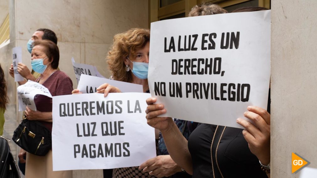 Manifestacion por cortes de luz en iznalloz Carlos Gijón-5