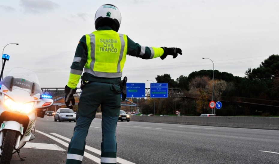 Sucesos.- La Guardia Civil lleva al juez a 172 conductores en agosto por delitos contra la seguridad vial