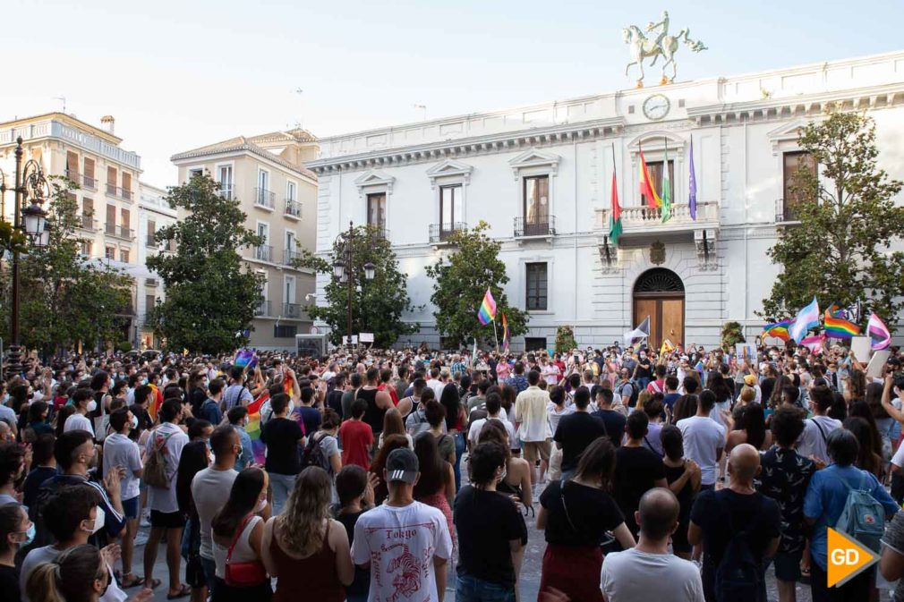 Cocncentracion contra violencia homofoba Carlos Gijon _-3