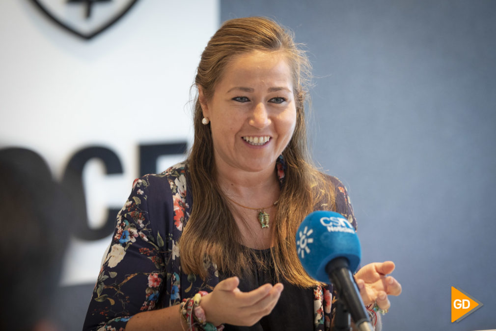 Encuentro con Patricia Rodriguez consejera del Granada CF en el estadio de Los Carmenes