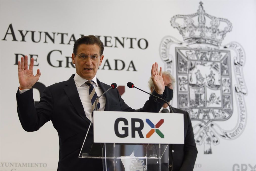 El alcalde de Granada presenta su renuncia