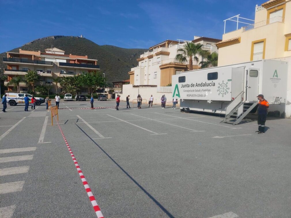 Granada.- Coronavirus.- La residencia de Gualchos supera el brote de covid y deja la tasa de incidencia local en 96,3