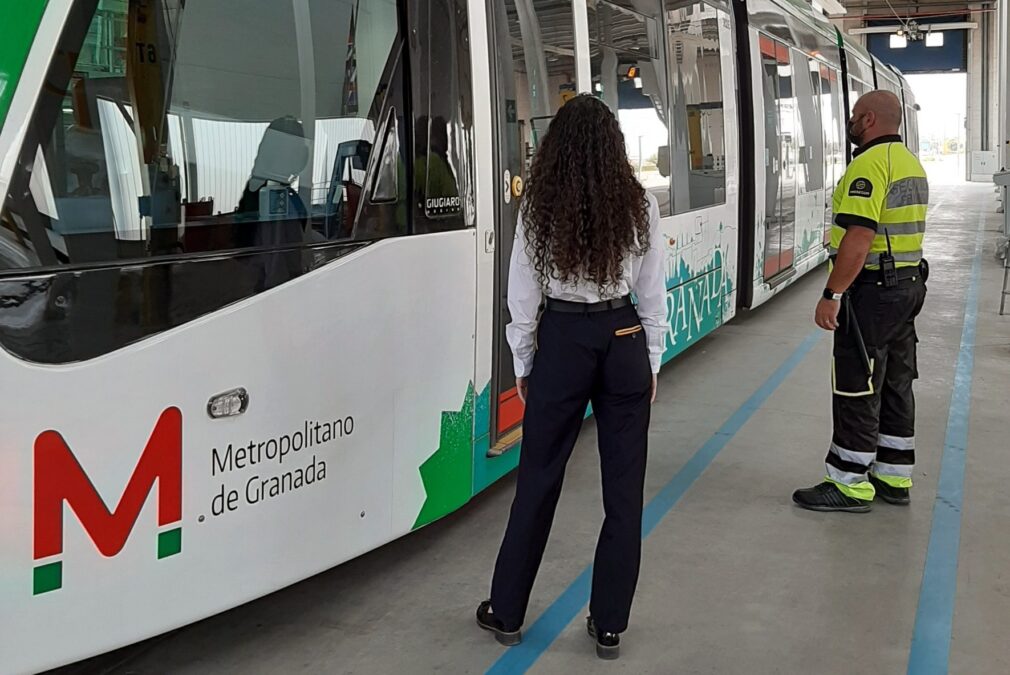 Metro Granada seguridad