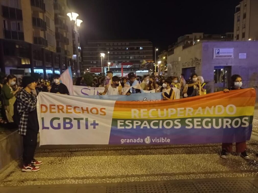 Manifestación colectivo LGTBI Granada Samuel Luiz Foto UP