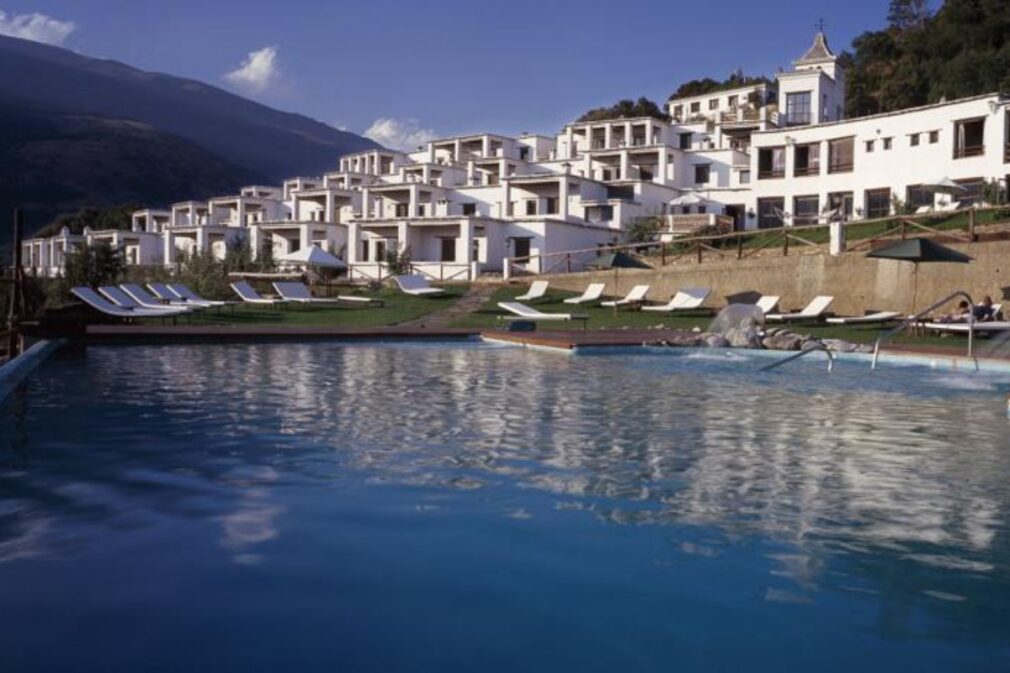 hotel la alcazaba de busquístar