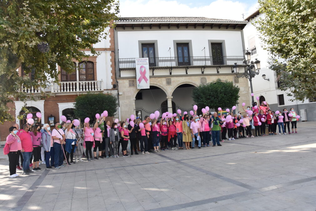 Baza se tiñe de rosa Día Mundial Contra el Cáncer de mama
