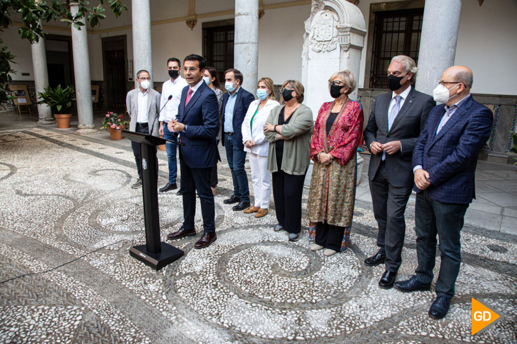 FOTOS El alcalde Paco Cuenca cumple 100 días al frente del Ayuntamiento de Granada (1)