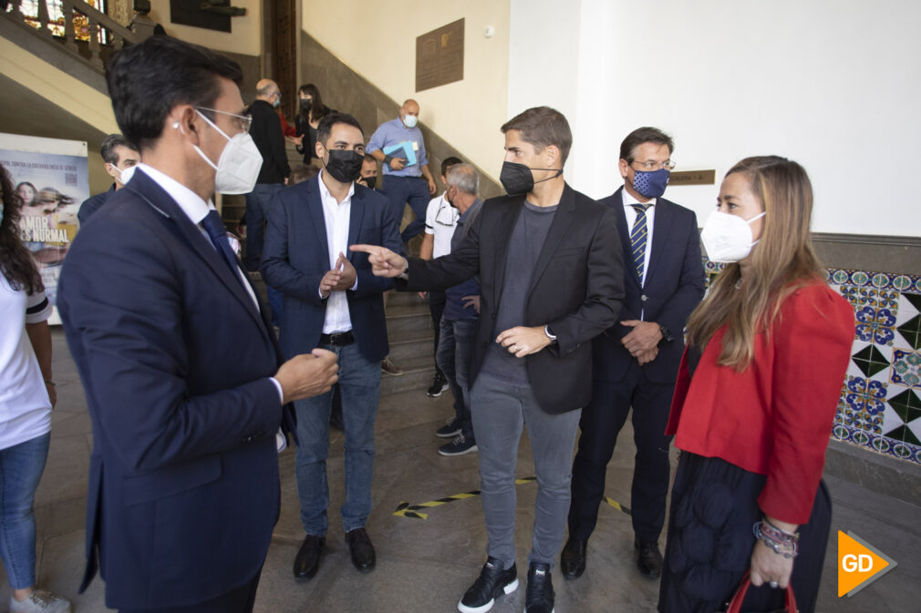 Visita del Granada CF al Ayuntamiento