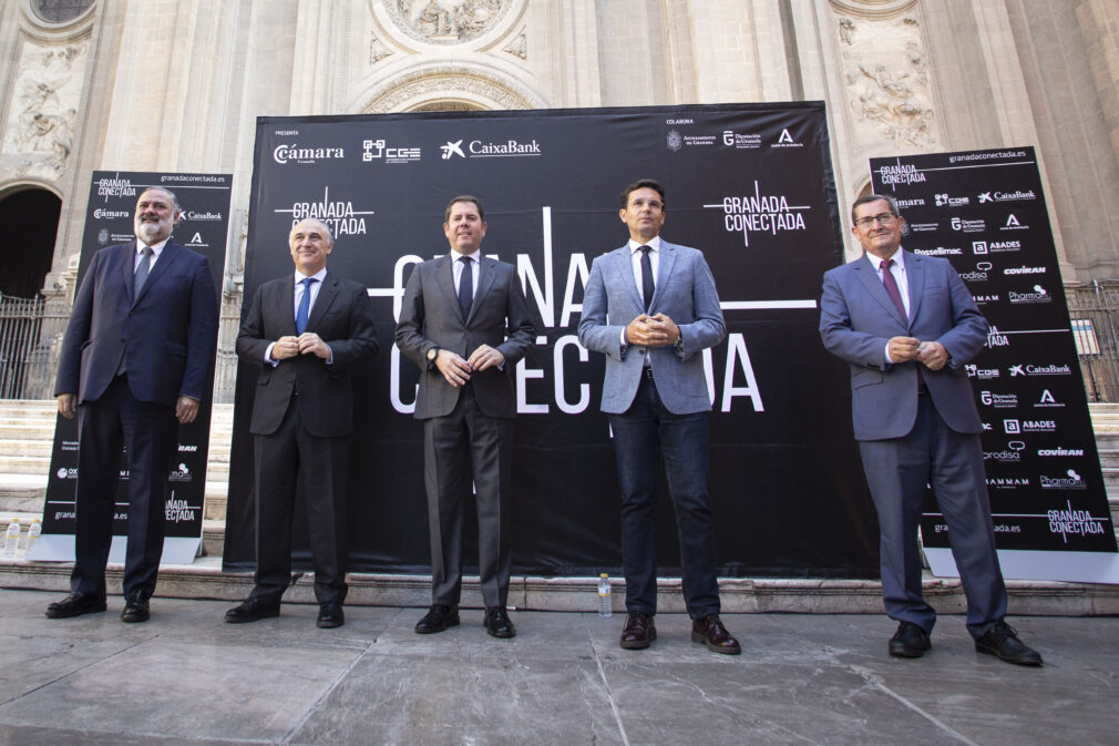 Presentacion de Granada Conectada en la plaza de las Pasiegas