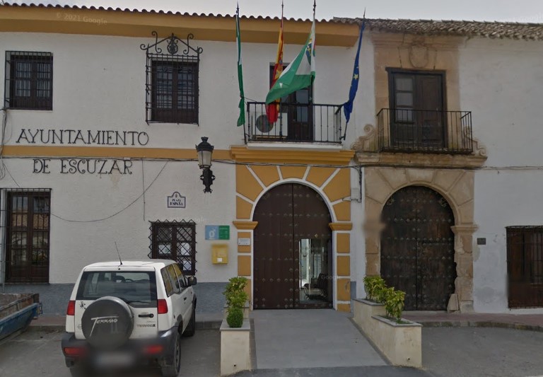 ayuntamiento escuzar