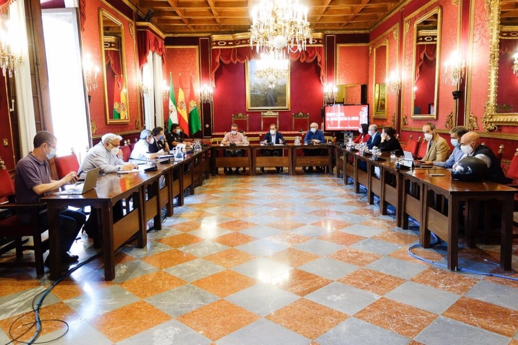 Granada.- Cvirus.- El Ayuntamiento acuerda "reforzar la concienciación ciudadana" pese a la bajada de incidencia