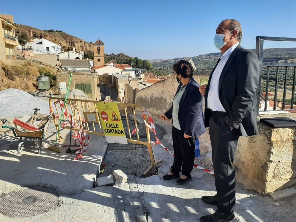 Granada.- La Junta ayuda a Beas de Guadix a financiar obras y equipamientos para canalizaciones y limpieza