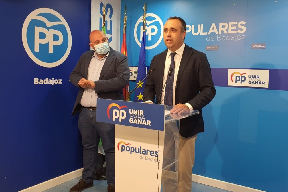 Francisco Rodríguez, PP Granada, Manuel Naharro, PP Badajoz, Autovía A-81 Granada-Córdoba-Bajadoz