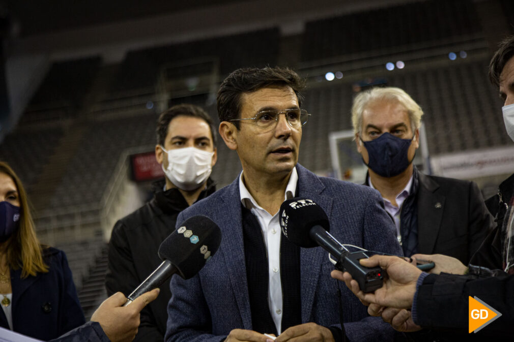 FOTOS El alcalde de Granada, visita el Palacio Municipal de Deportes para informar acerca de las reformas que se llevarán a cabo para acoger la fase final de la Copa del Rey - Javi Gea (3)