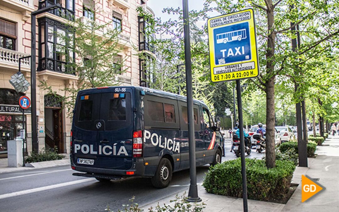 A prisión por atracar a un hombre en plena calle a punta de pistola