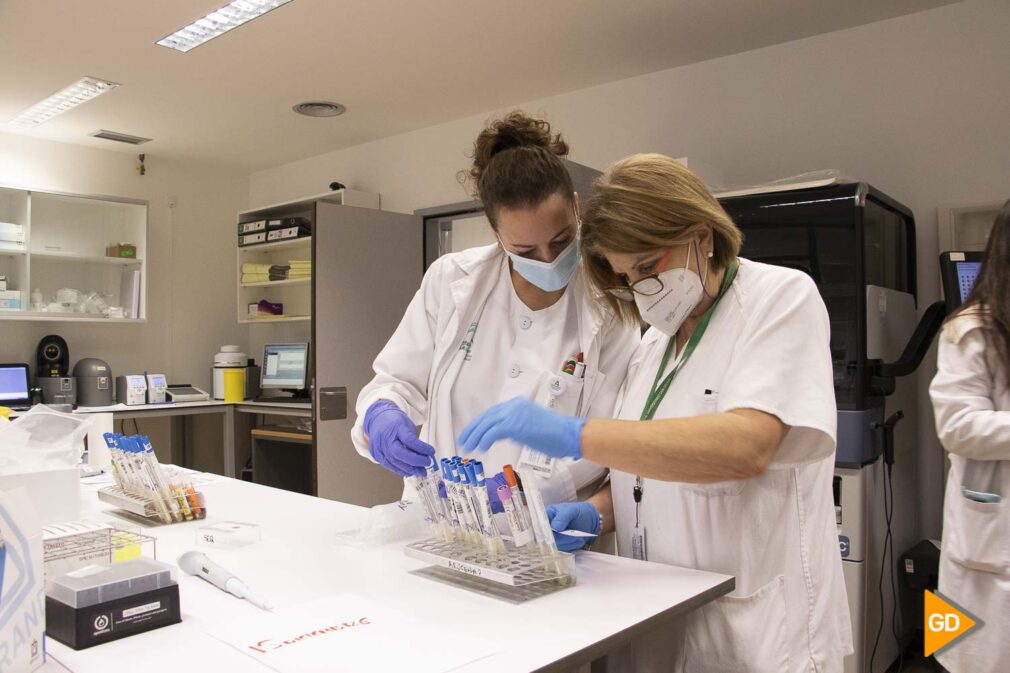 Laboratorio Microbiologia PTS Carlos Gijon_-8