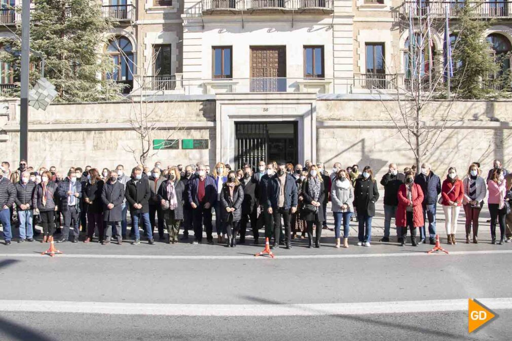 Concentracion alcaldes socialistas frente a la Junta Carlos Gijon_-4