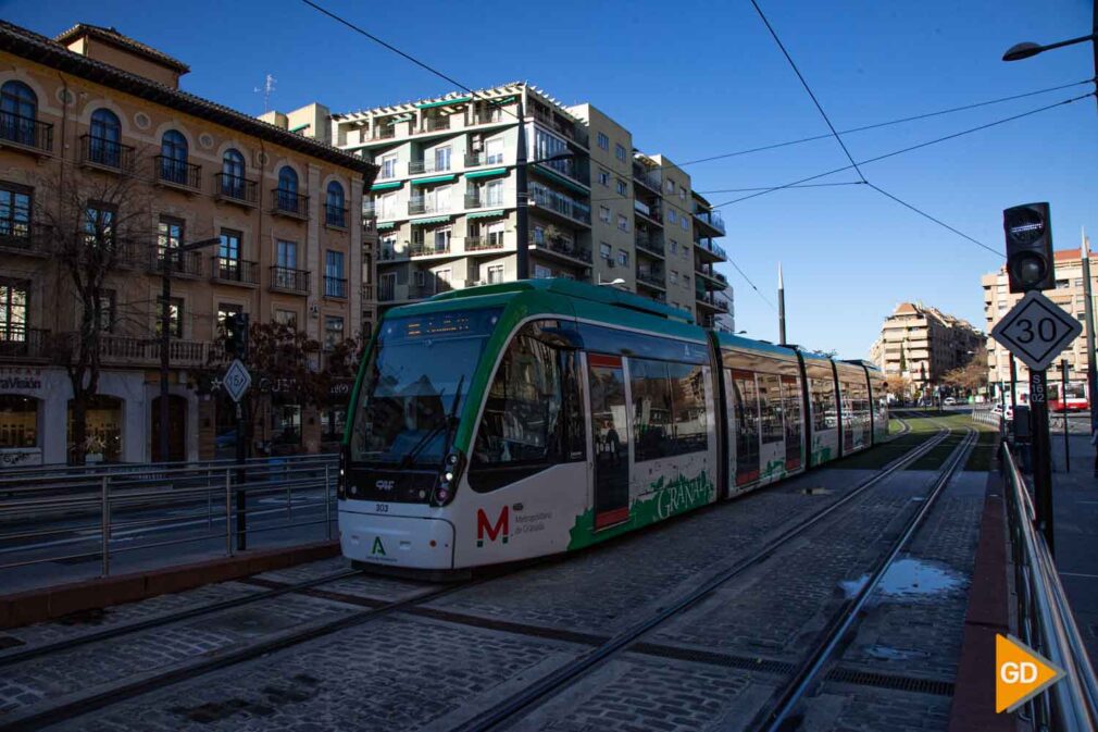 FOTOS Tráfico, bus, metro y taxis (3)