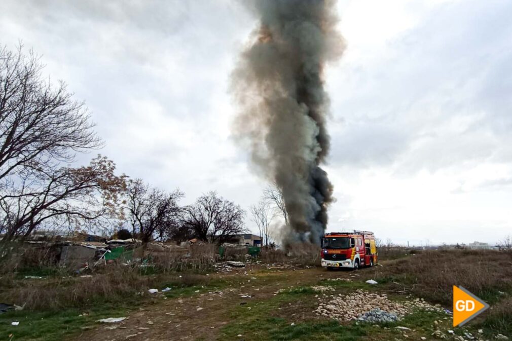 INCENDIO BASURA GRANADA - Javier Gea