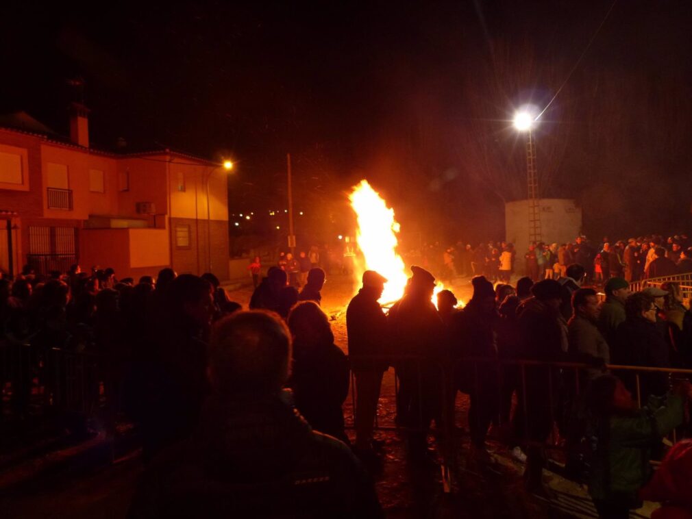 Granada.- Coronavirus.- Guadix suspende por la pandemia las tradicionales luminarias de San Antón y la procesión