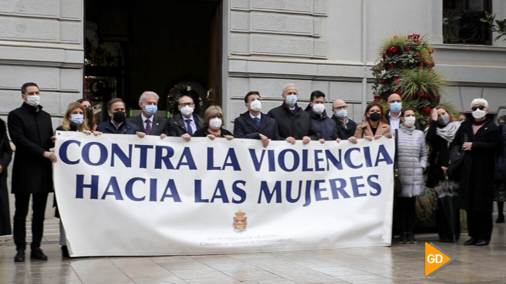 Minuto de silencio contra ultimo crimen machista Carlos Gijon