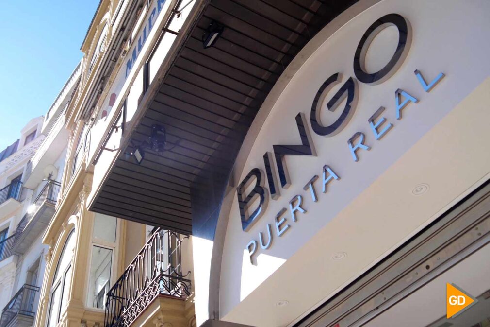 FOTOS Bingo Puerta Real celebra su 40 aniversario como referente del ocio en Granada (8)