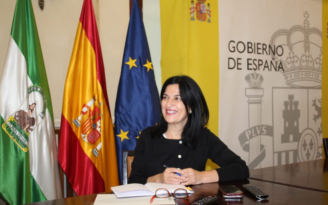 La subdelegada anima a regantes y entidades locales a acogerse a las ayudas para optimizar el uso del agua
