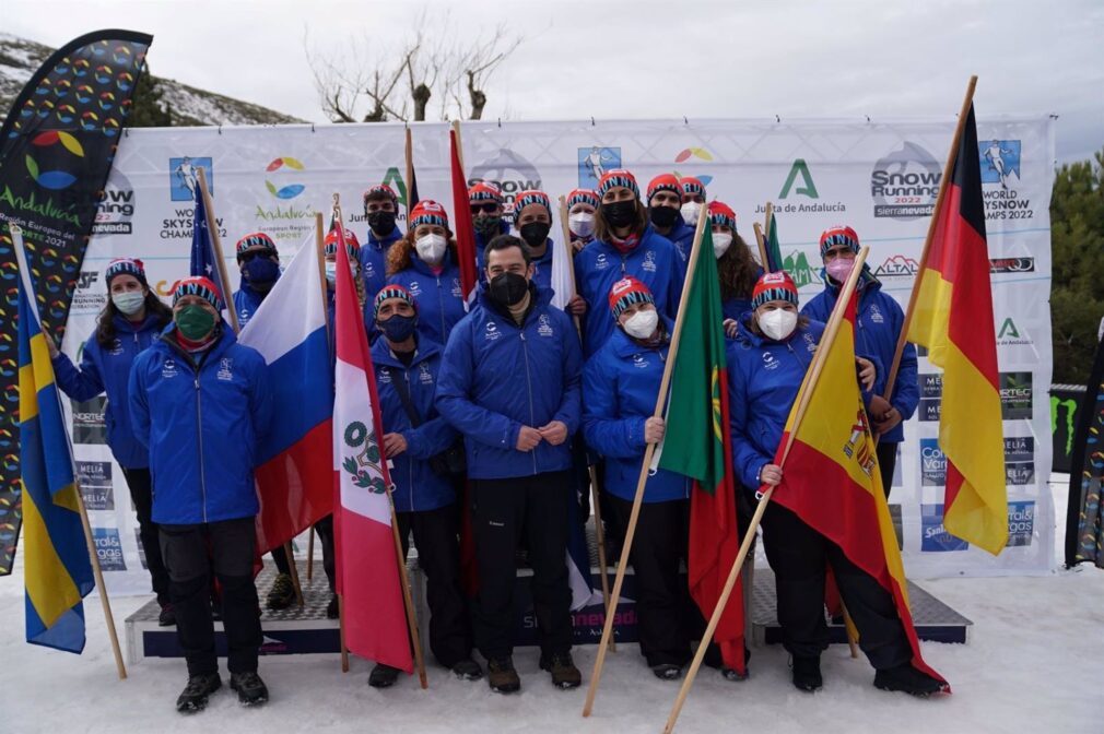 Granada.-Moreno anuncia una ley para regular el funcionamiento de las estaciones de esquí, snowboard y montaña