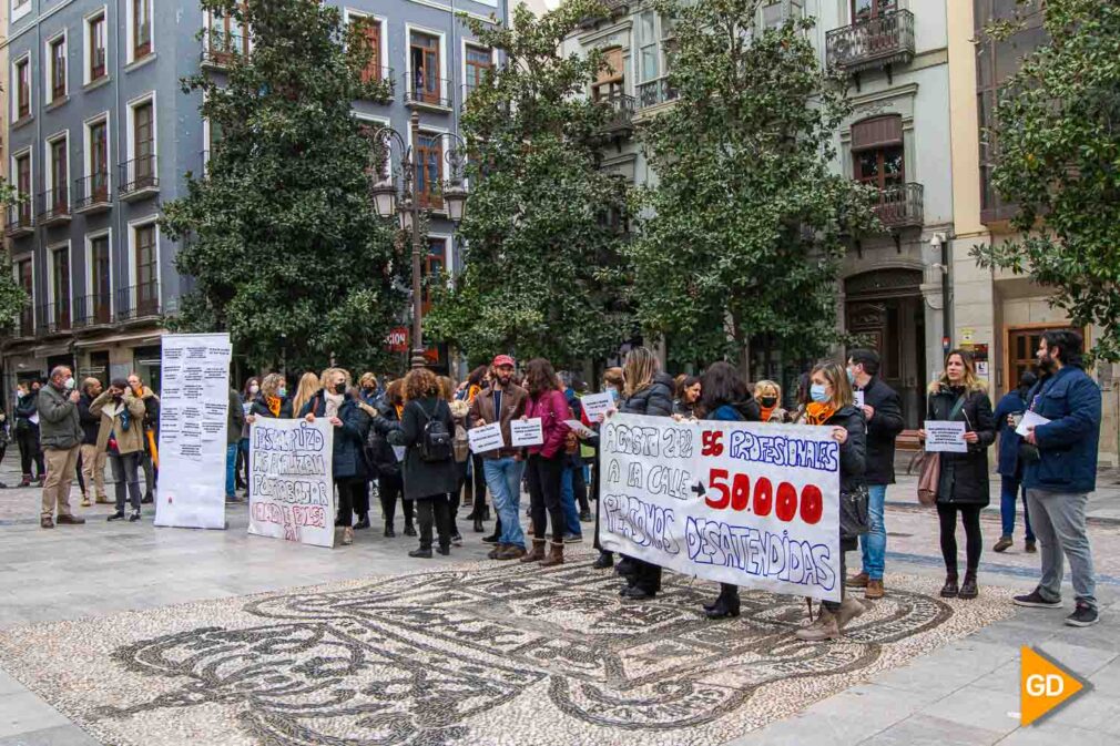 CONCENTRACIÓN CGT DERECHOS SERVICIOS SOCIALES PLAZA DEL CARMEN AYUNTAMIENTO - Clara J Franco-3