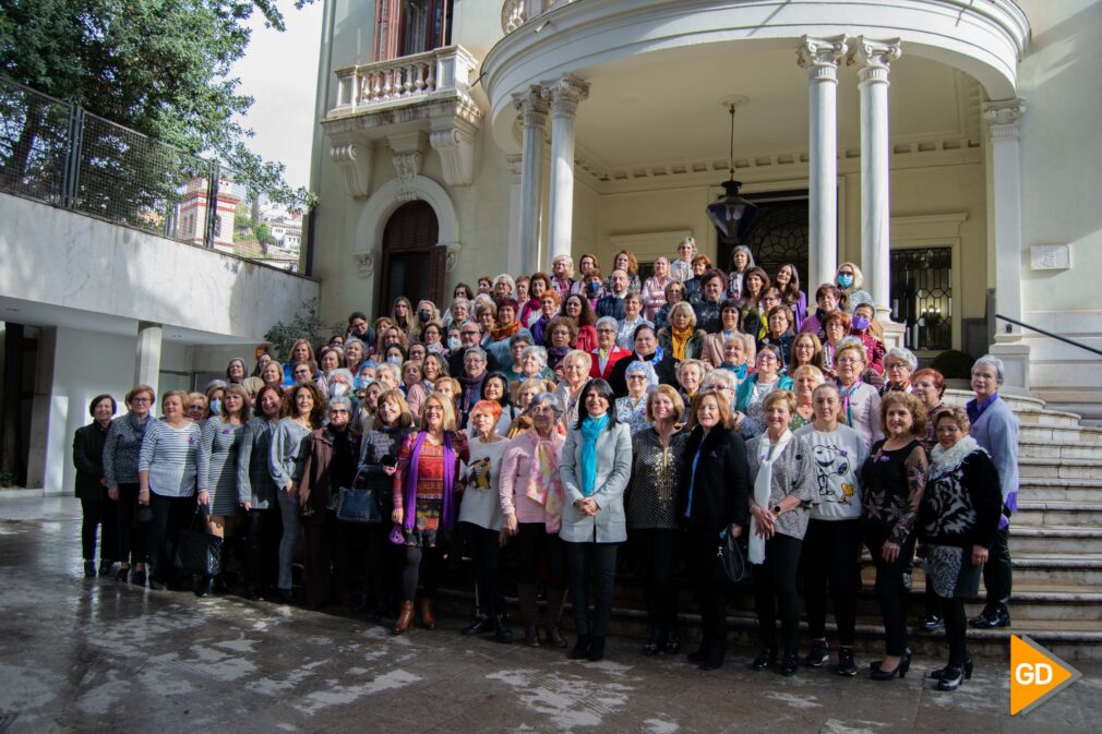 Entrega de diplomas a Asociaciones de mujeres - Subdelegada Inmaculada Lopez - Subdelegacion de Gobierno - Igualdad - EvaSola