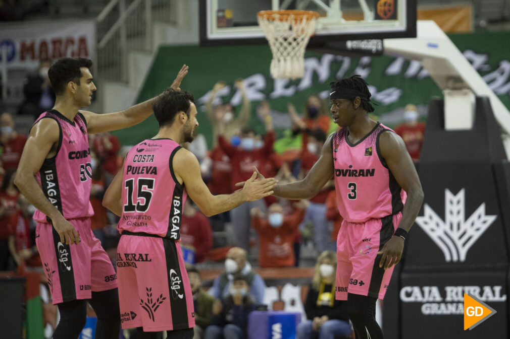 Foto Antonio L Juarez - Fundacion CB Granada Oviedo Baloncesto-14