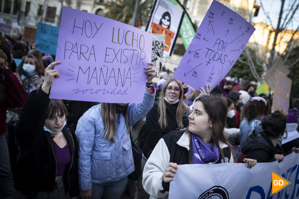 Manifestación feminista por el 8M en Granada