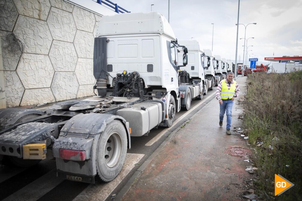 Protestas de los transportistas en MercaGranada