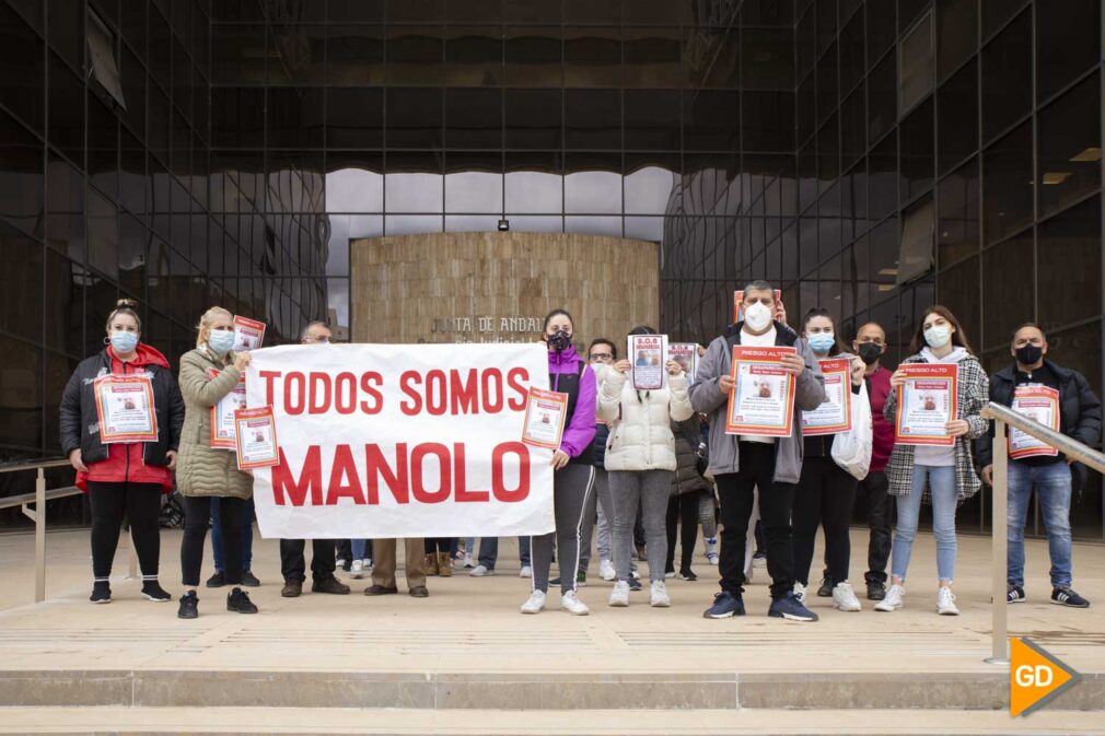 Manifestacion desaparecido Manuel Albacera Carlos Gijon_-7