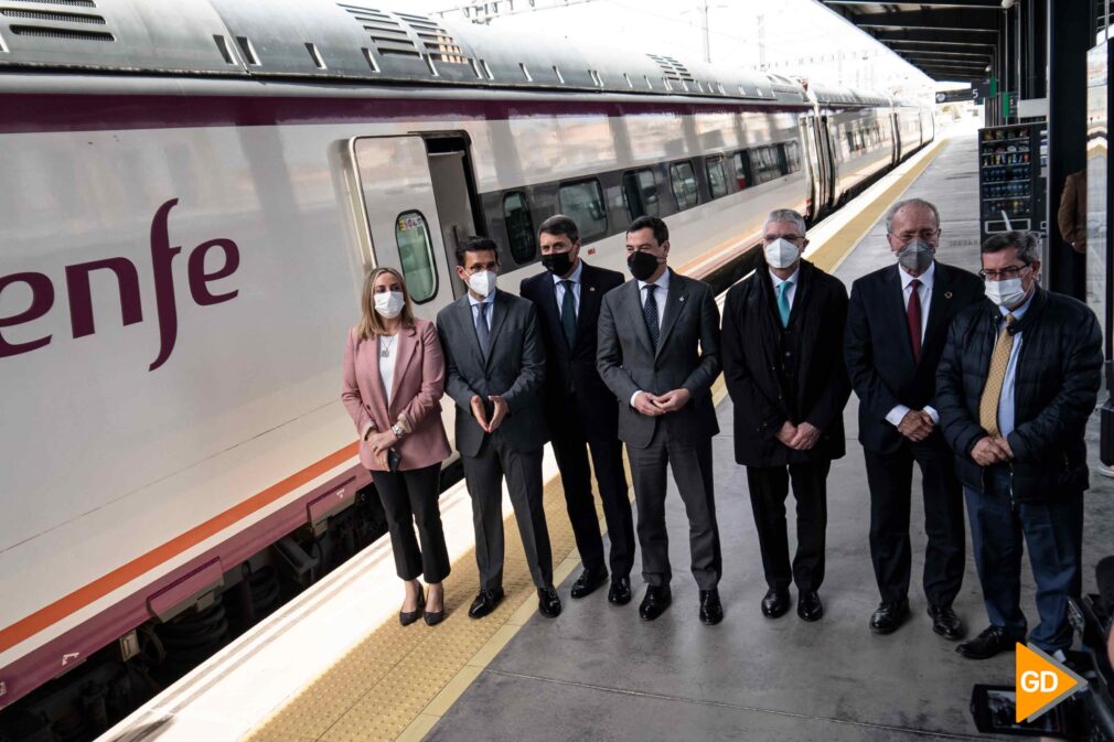 FOTOS Granada y Málaga ya están conectadas por tren de forma directa gracias a la puesta en marcha del Avant entre ambas capitales - Javi Gea (1)