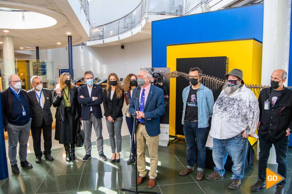 PLANETARIO PARQUE DE LAS CIENCIAS PRESENTACIÓN CORTO 'DINOSAURIOS.UNA HISTORIA DE SUPERVIVENCIA' - Clara J Franco-3