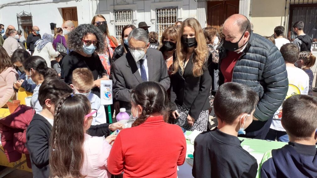 Granada.- Economía.- La Junta resalta la "implicación" de Atarfe con su Feria de la Ciencia
