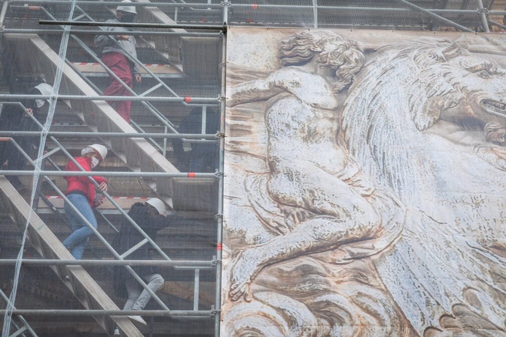 Granada.- Nuevas visitas guiadas a la restauración de la portada sur del Palacio de Carlos V