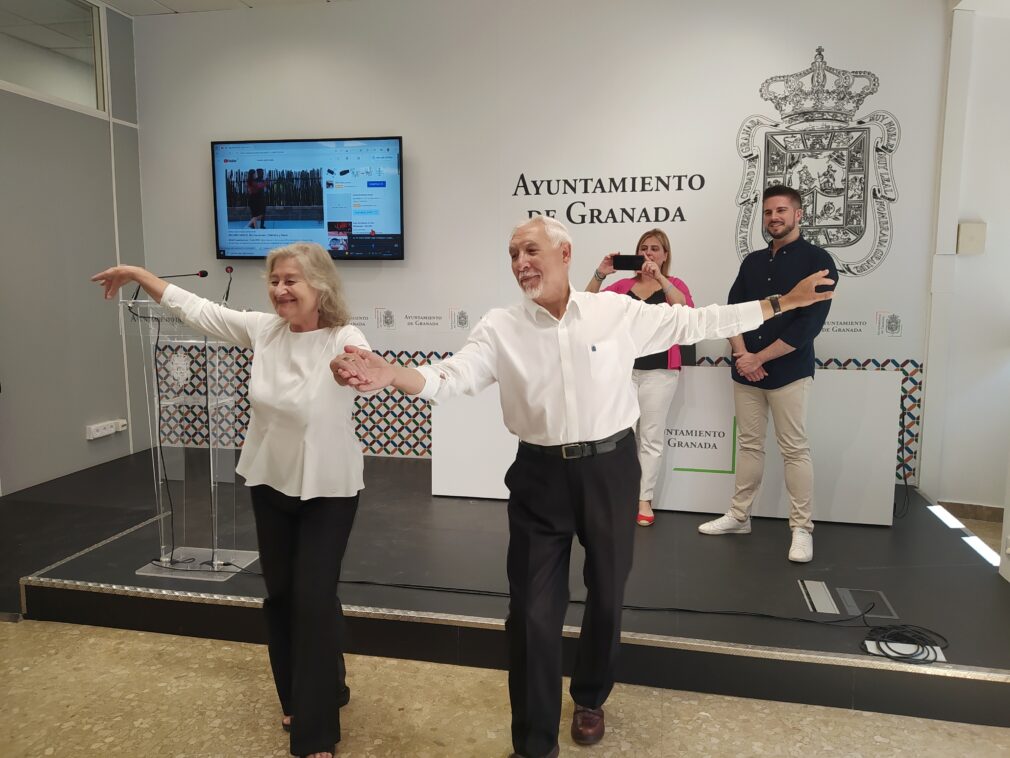 mayores baile ayuntamiento granada