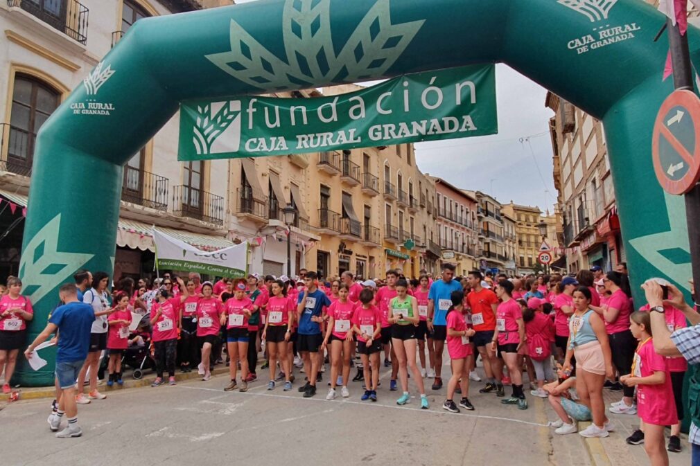 Carrera-caminata solidaria contra el cancer guadix. V edición