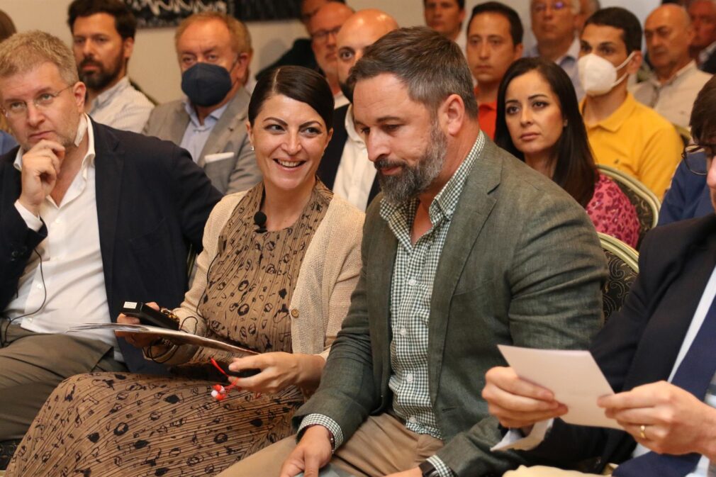 Vox, Santiago Abascal y Macarena Olona, en una foto de archivo en una jornada en Almería - Rafael González - Europa Press