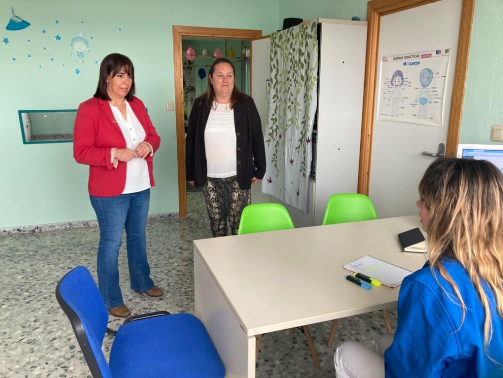 La Diputación de Granada colabora en un proyecto de inclusión de la asociación Conecta,