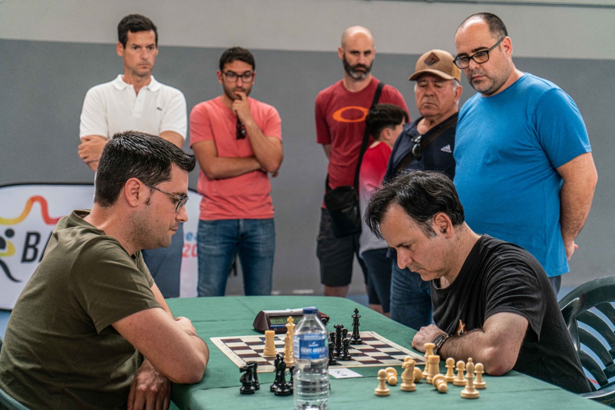 Estrictamente absceso Compositor Medio centenar de ajedrecistas de toda España se dan cita en el Open Ciudad de Baza Estrictamente absceso Compositor Medio centenar de ajedrecistas de toda España se dan cita en el Open Ciudad de Baza